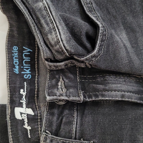 7 For All Mankind Girl's The Ankle Skinny Size 8 Black NWOT - Picture 3 of 8